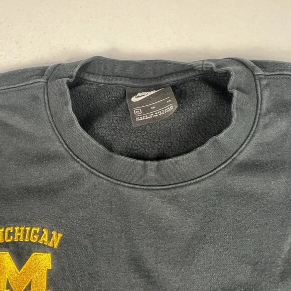NIKE Michigan Wolverines 2021 Water Polo Sweatshirt Extra Large Black Crewneck - Picture 4 of 14